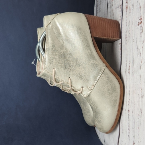 TOMS | NEW Lunata Gold Metallic Heeled Lace Up Booties Academia Size 11 - Picture 3 of 10
